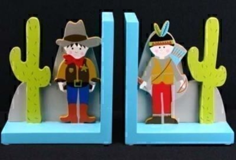 Part of the Cowboy and Indian range by Gisela Graham. This set of 2 bookends will enhance the decoration of your child's bedroom. A great gift for a child that is into Cowboys and Indians. Size 29x16x10cm.